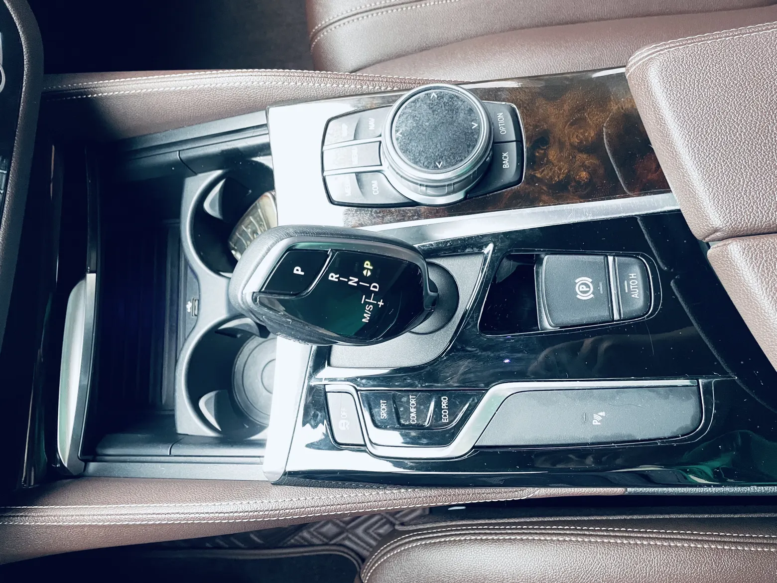 BMW 525Li, 2019 12