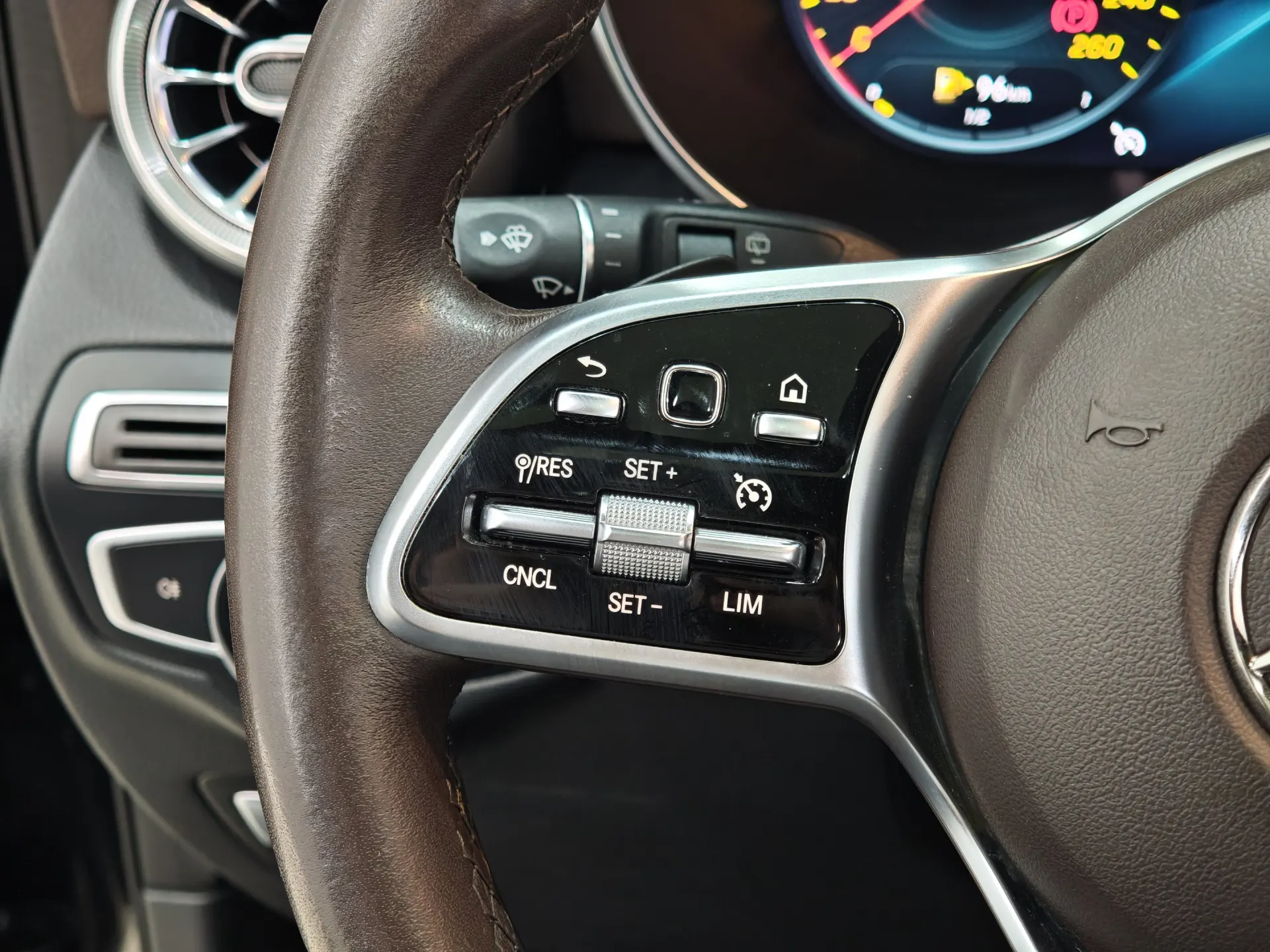 Mercedes-Benz GLC 300 L, 2022 12