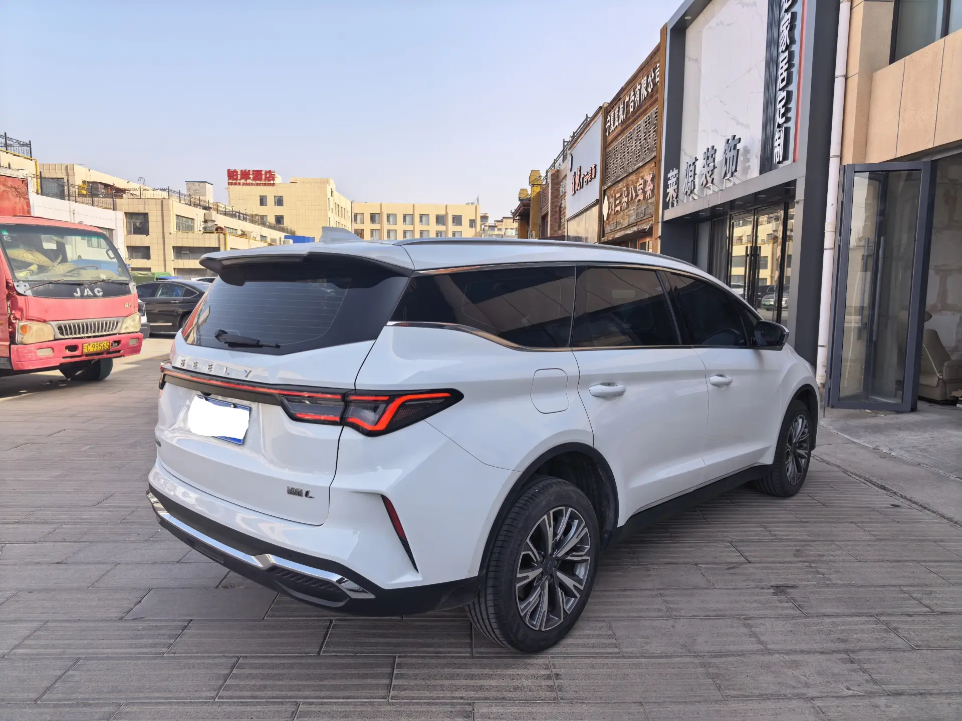 Geely Jiaji, 2024 8