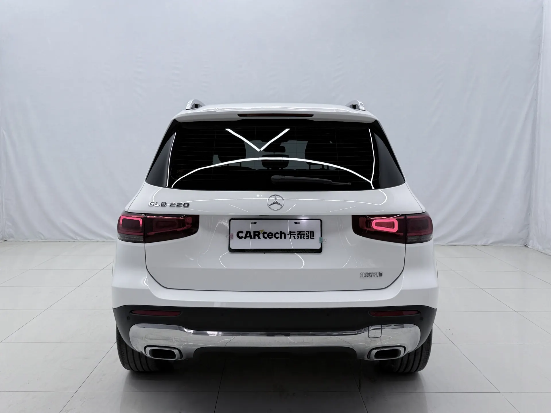 Mercedes-Benz GLB, 2023 все фото