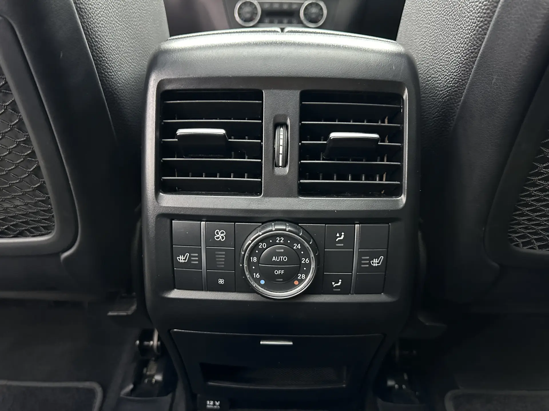Mercedes-Benz GLS 400 4MATIC, 2016 19
