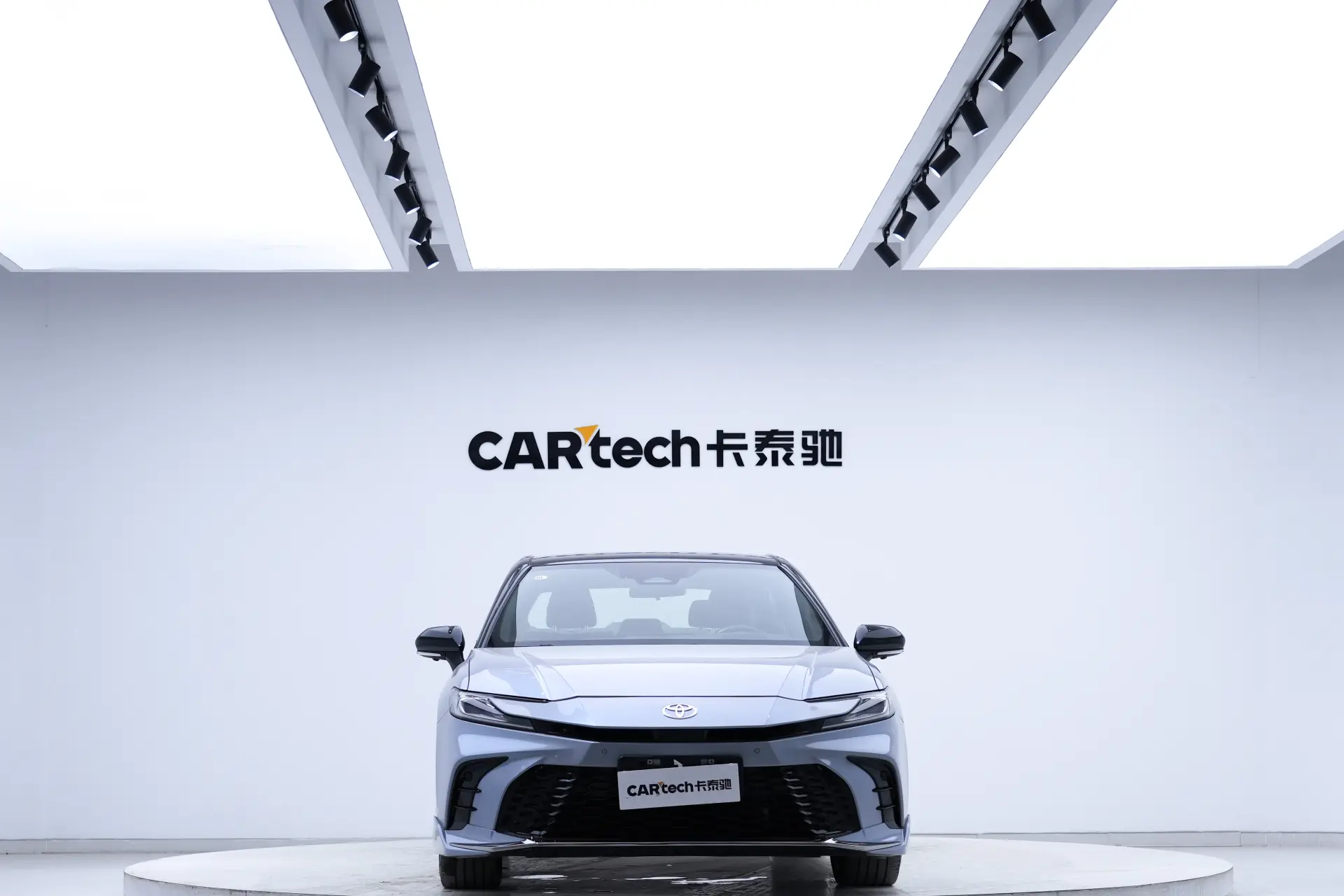 Toyota Camry, 2024 3