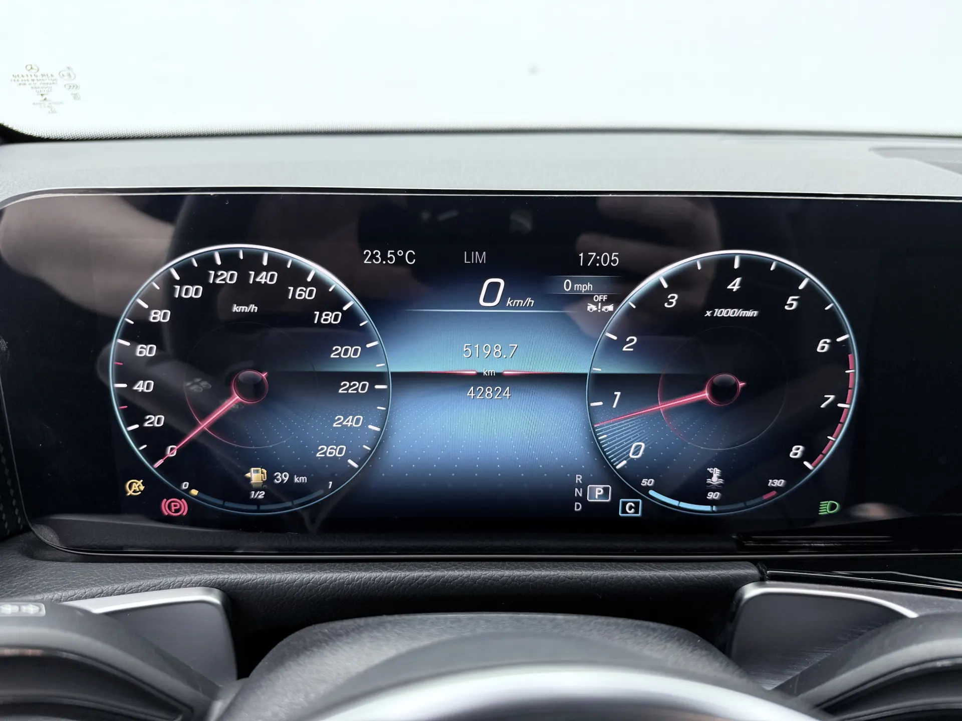 Mercedes-Benz GLB, 2023 11