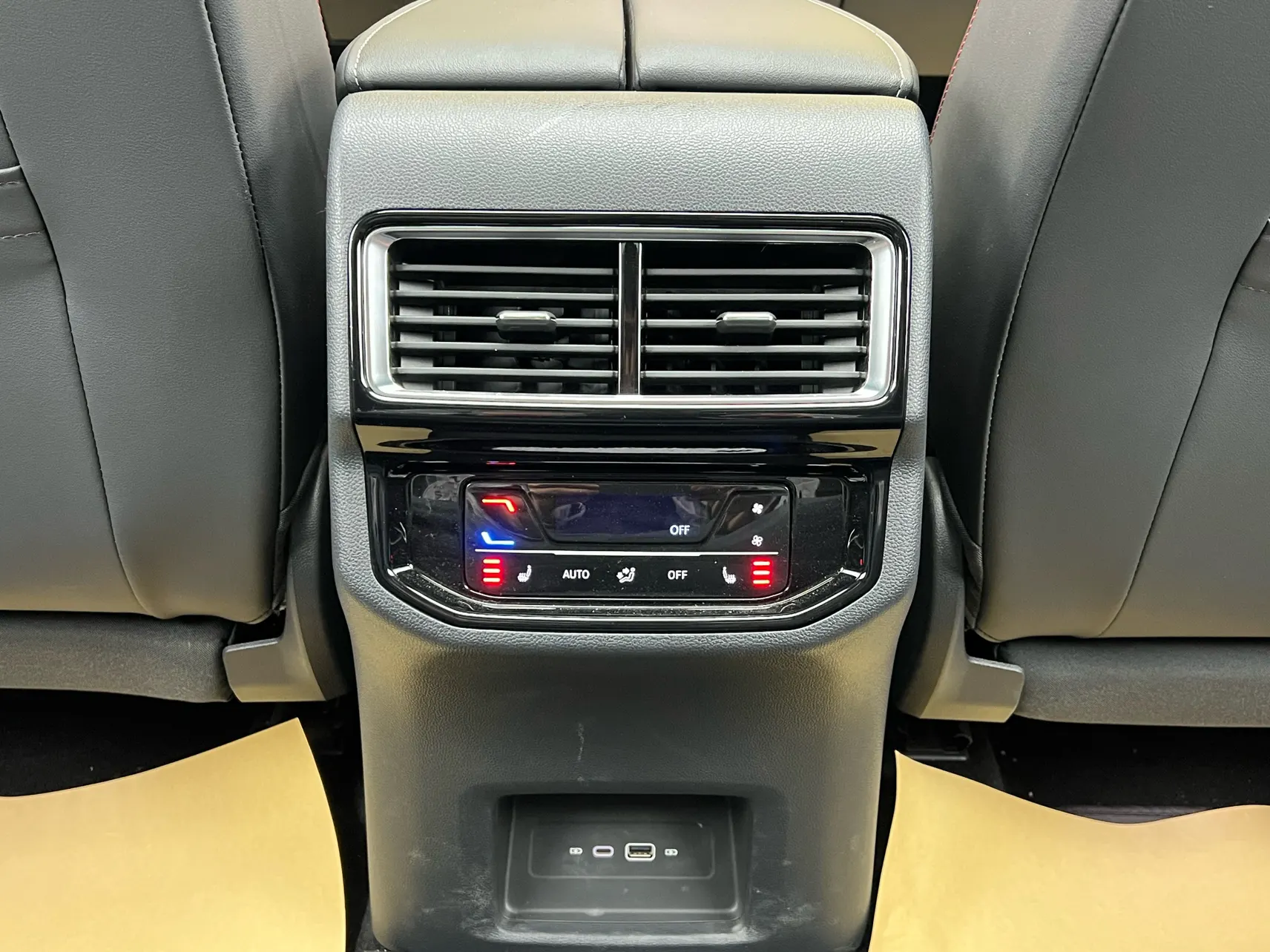 Volkswagen Teramont X, 2024 22
