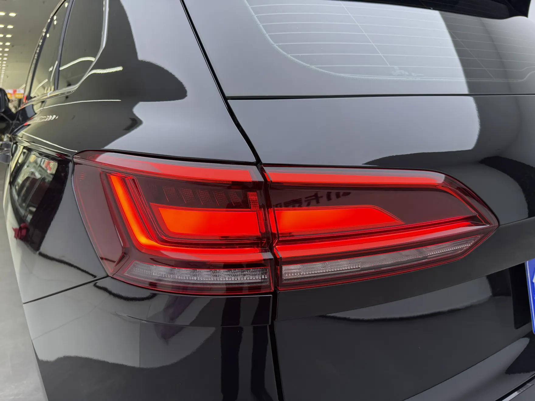Volkswagen Touareg, 2022 10