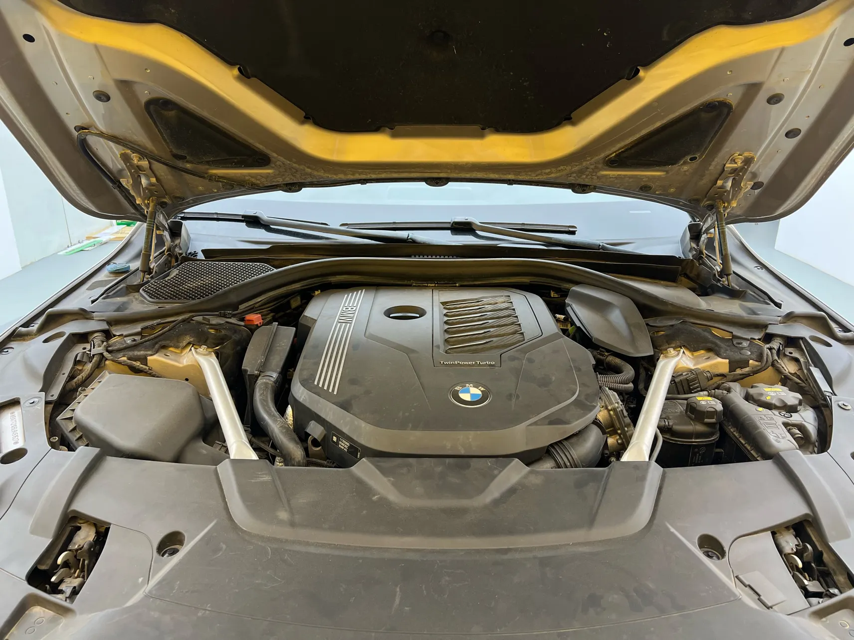 BMW 740Li, 2020 11