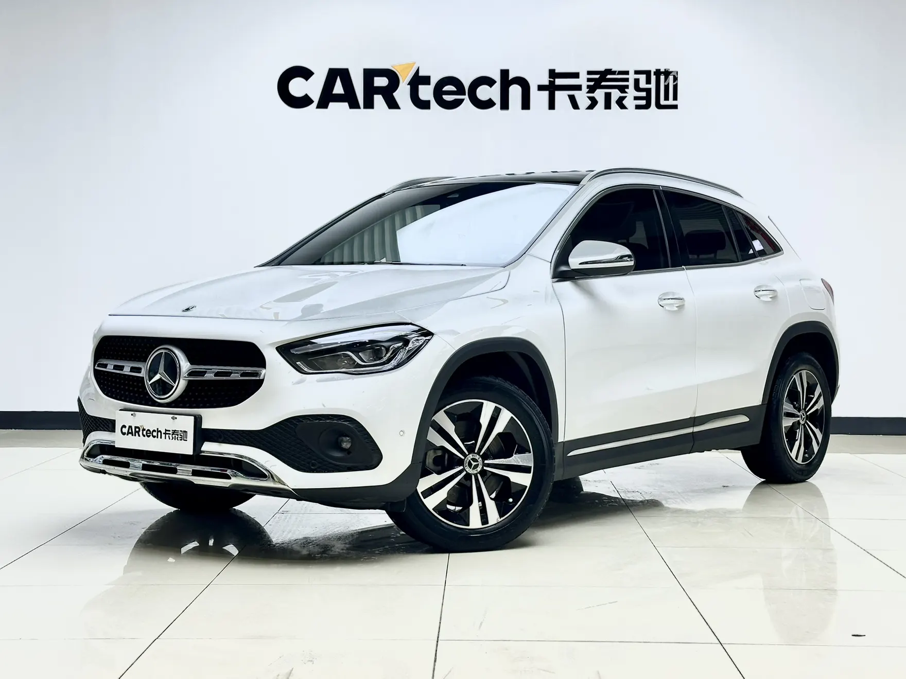 Mercedes-Benz GLA 220