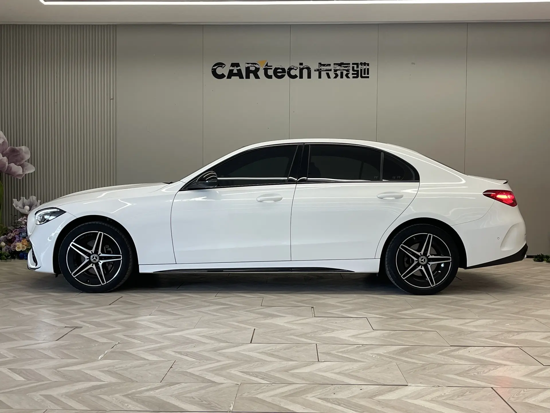 Mercedes-Benz C 260 L, 2023 8