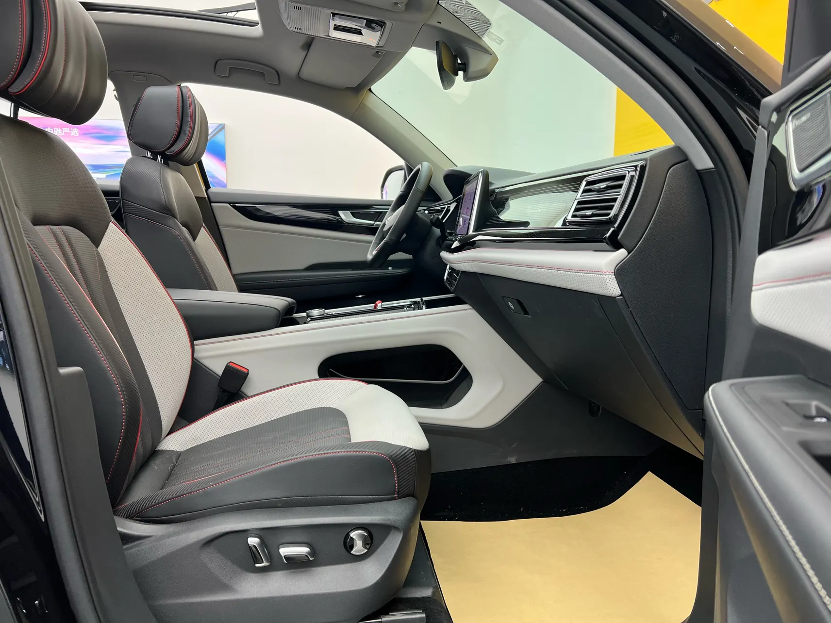 Volkswagen Teramont X, 2024 17