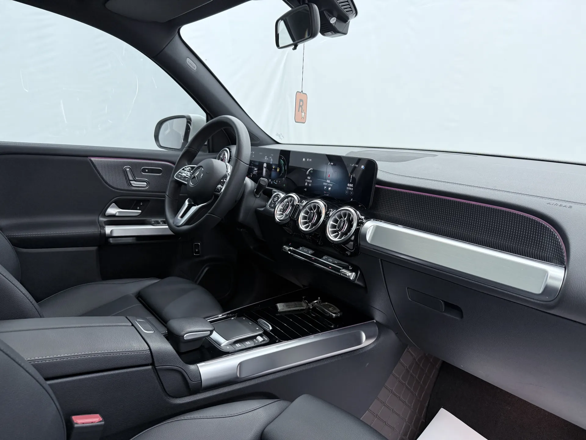 Mercedes-Benz GLB, 2023 14