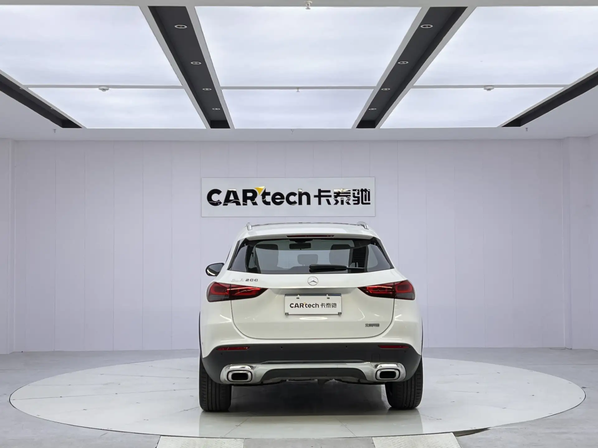 Mercedes-Benz GLA 200, 2021 все фото