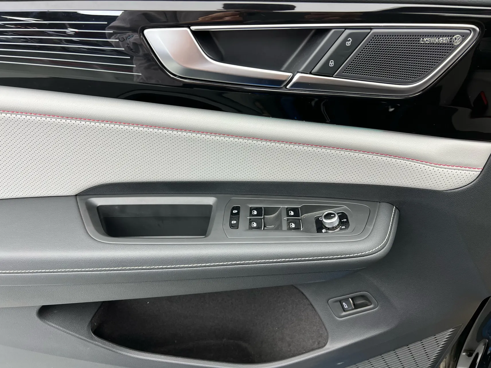 Volkswagen Teramont X, 2024 15