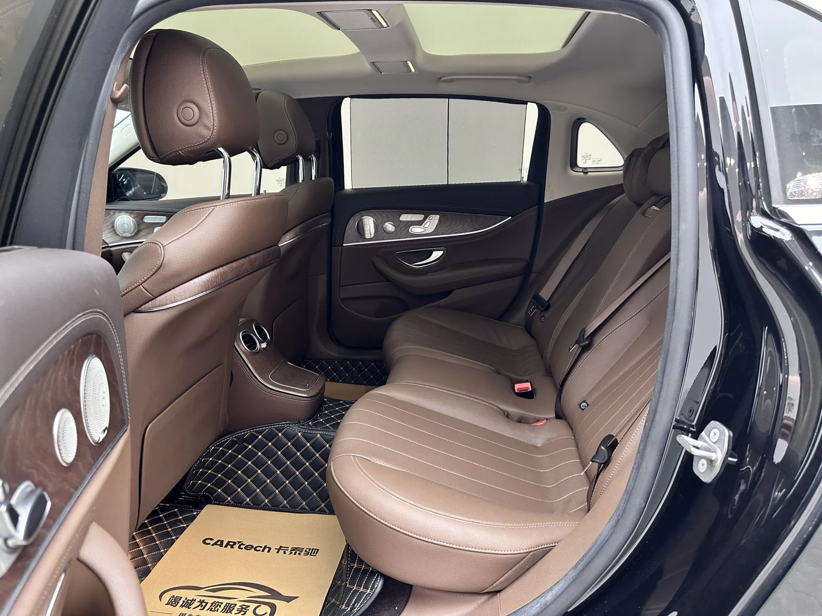Mercedes-Benz E 300 L, 2023 9