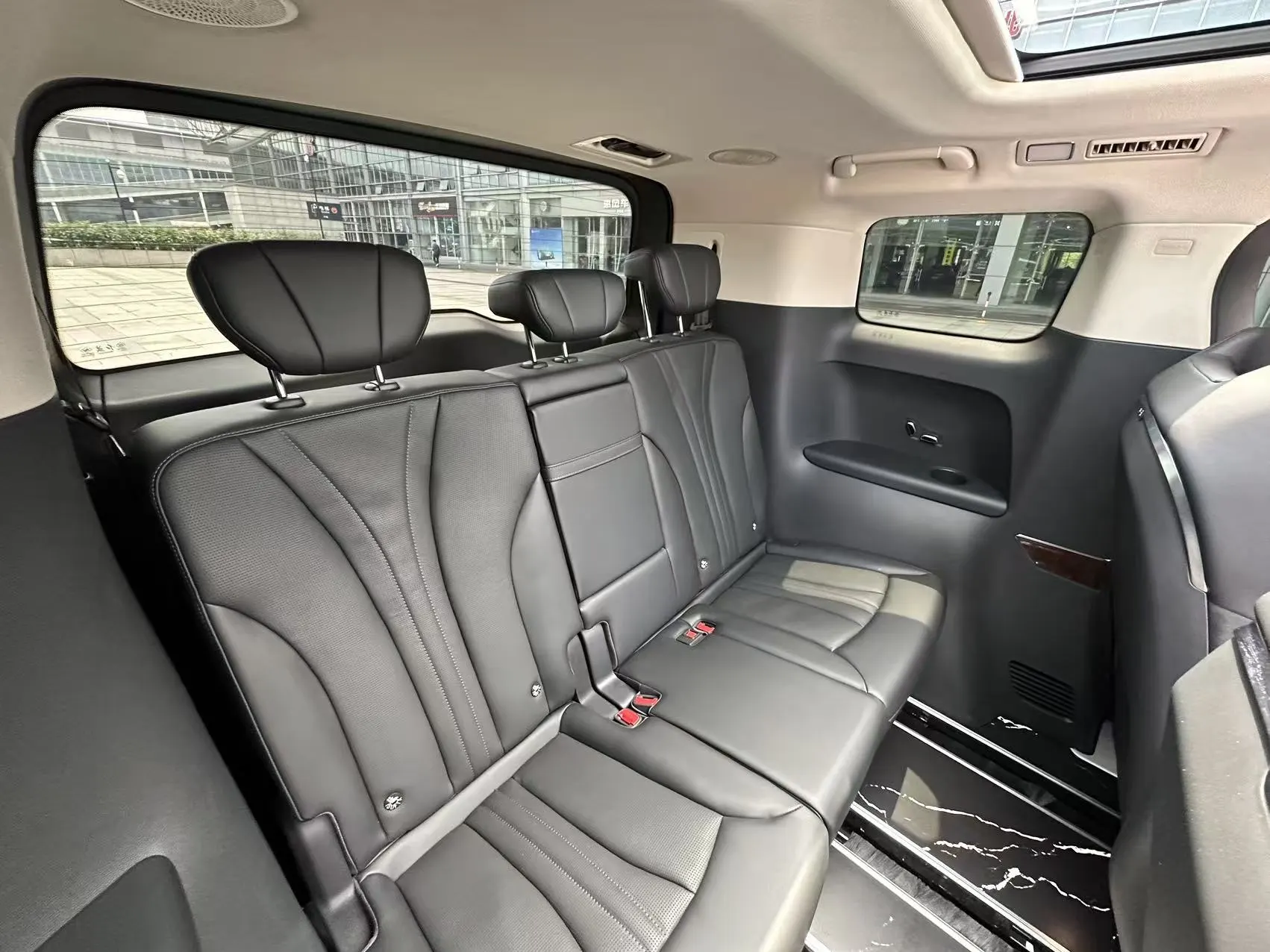 Hongqi HQ9, 2024 13