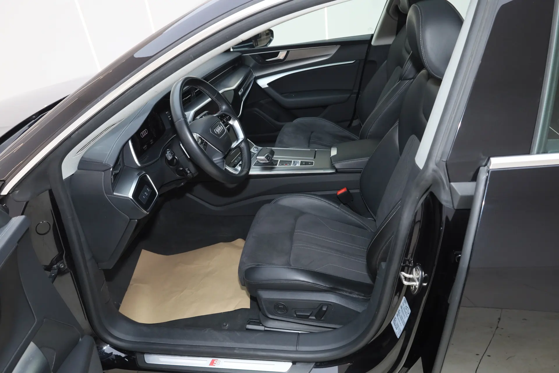 Audi A7L 45 TFSI, 2024 18