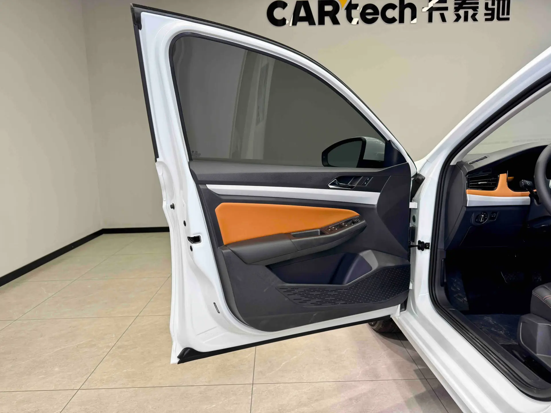 Volkswagen Bora, 2025 12