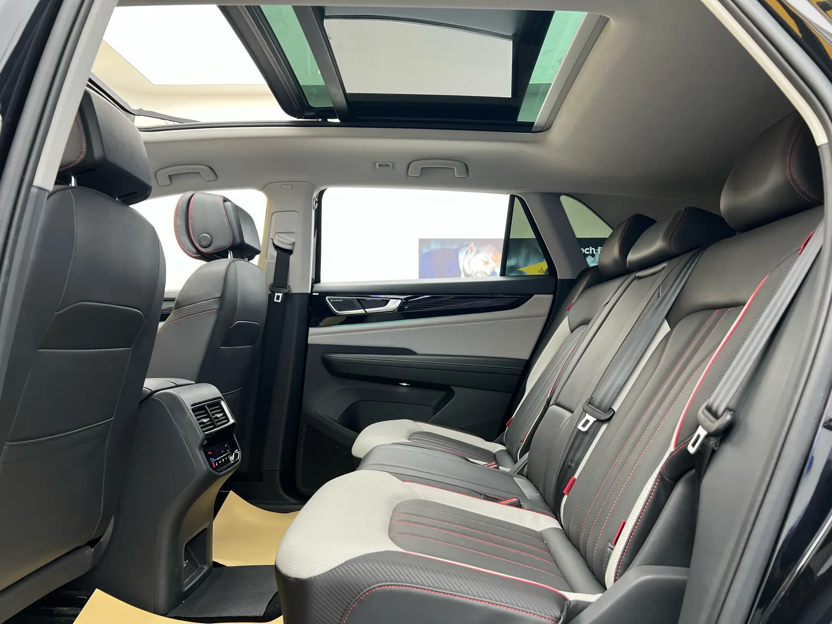 Volkswagen Teramont X, 2024 18