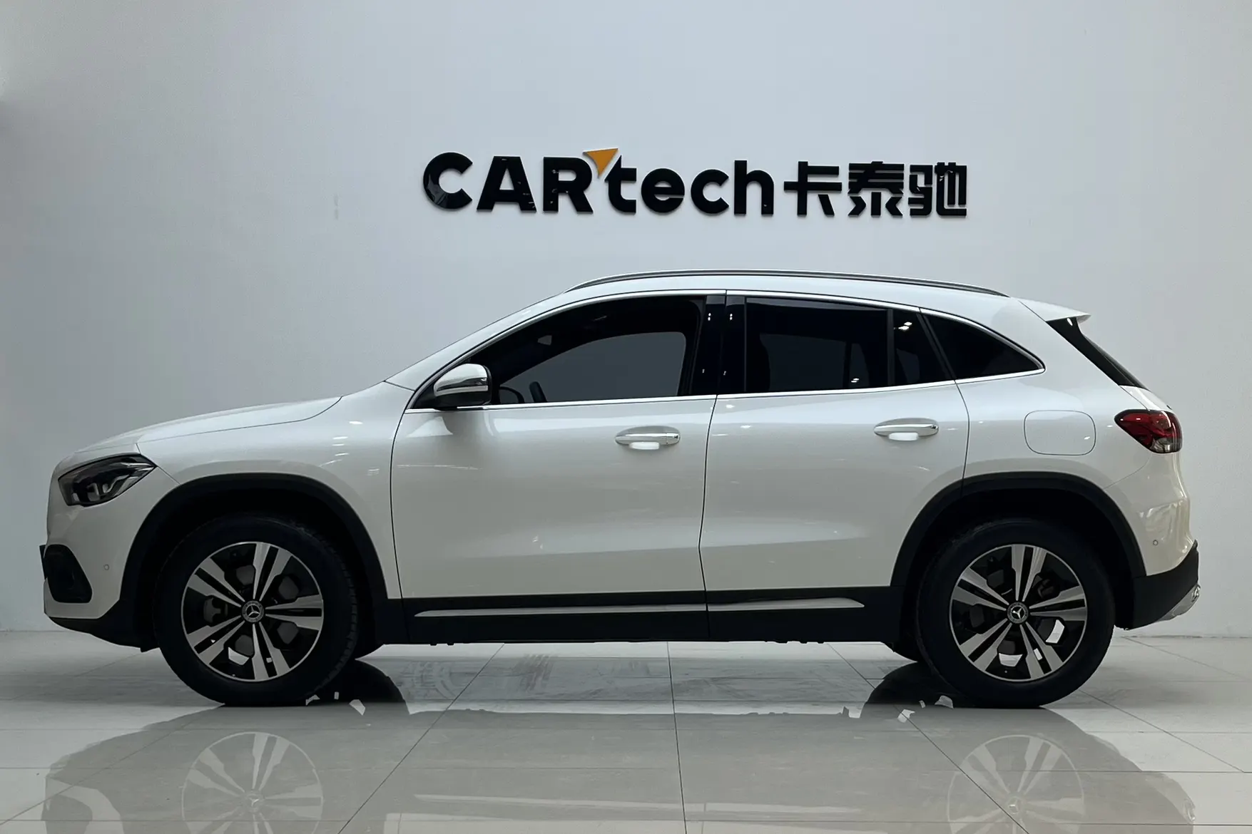 Mercedes-Benz GLA 220, 2022 все фото