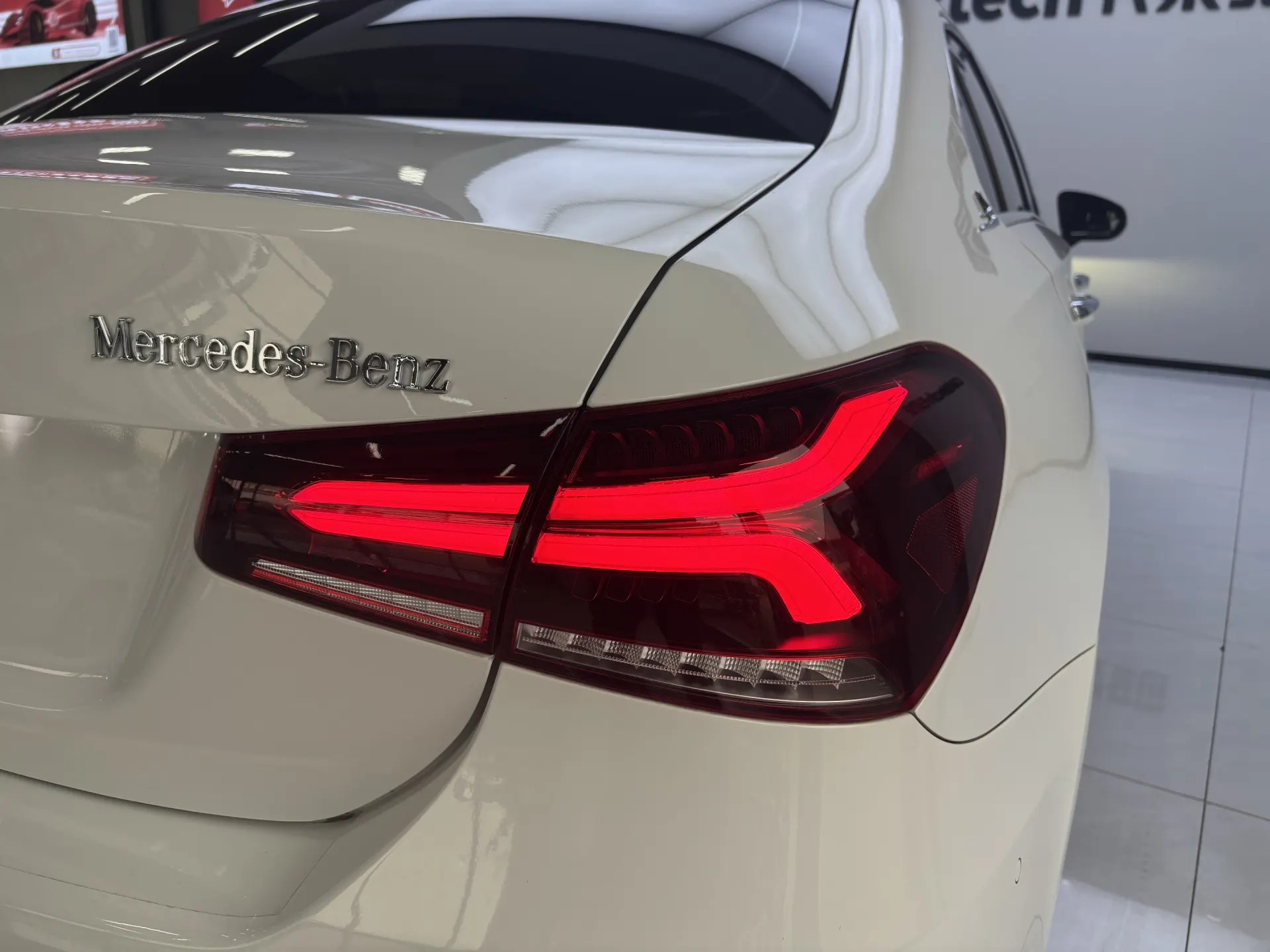 Mercedes-Benz A 200 L, 2021 9