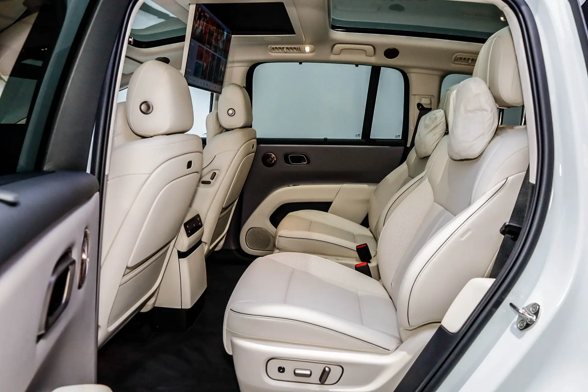Li Auto i8, 2025 21