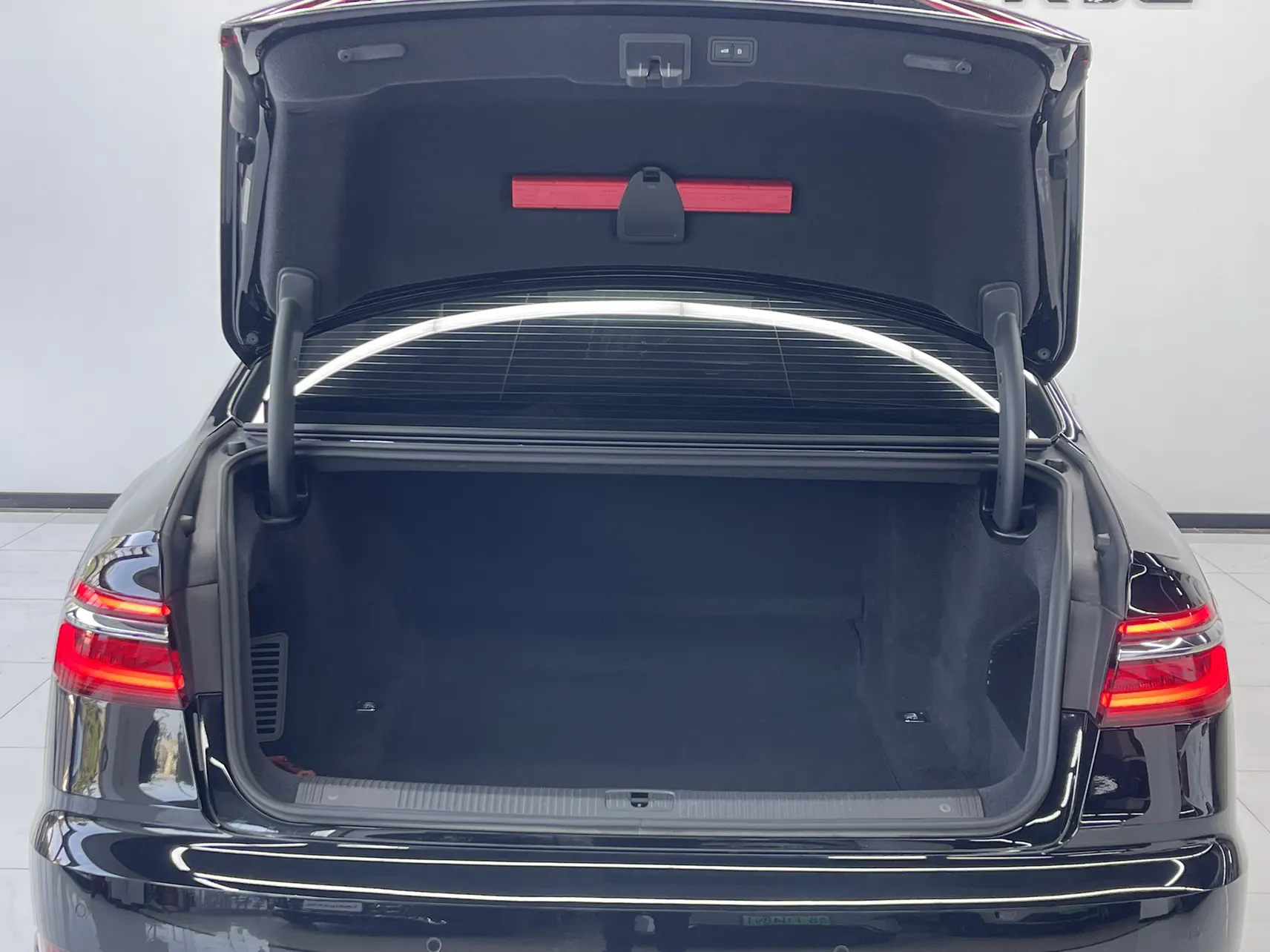 Audi A8L 50 TFSI, 2020 3