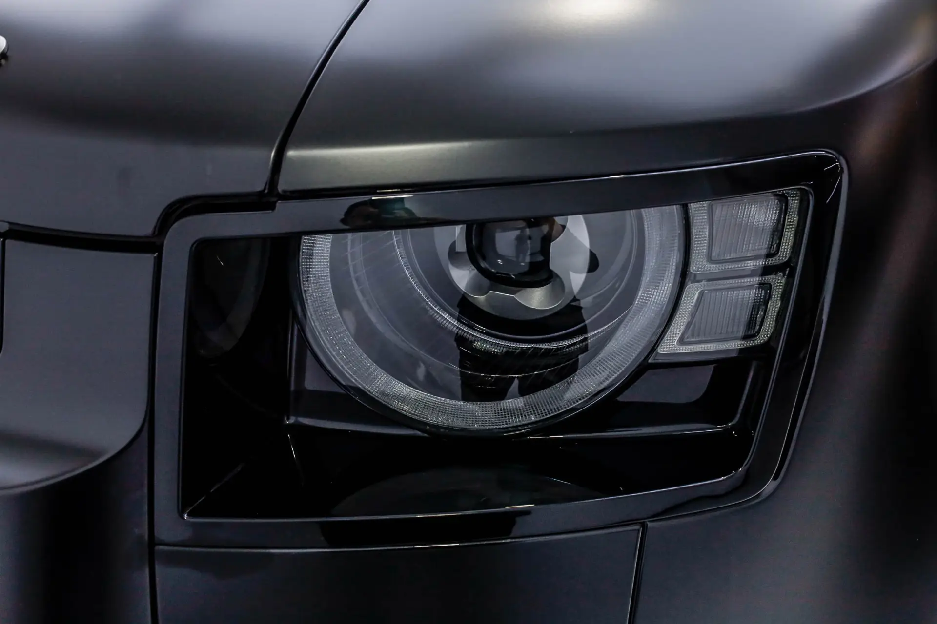 Land Rover Defender, 2024 6