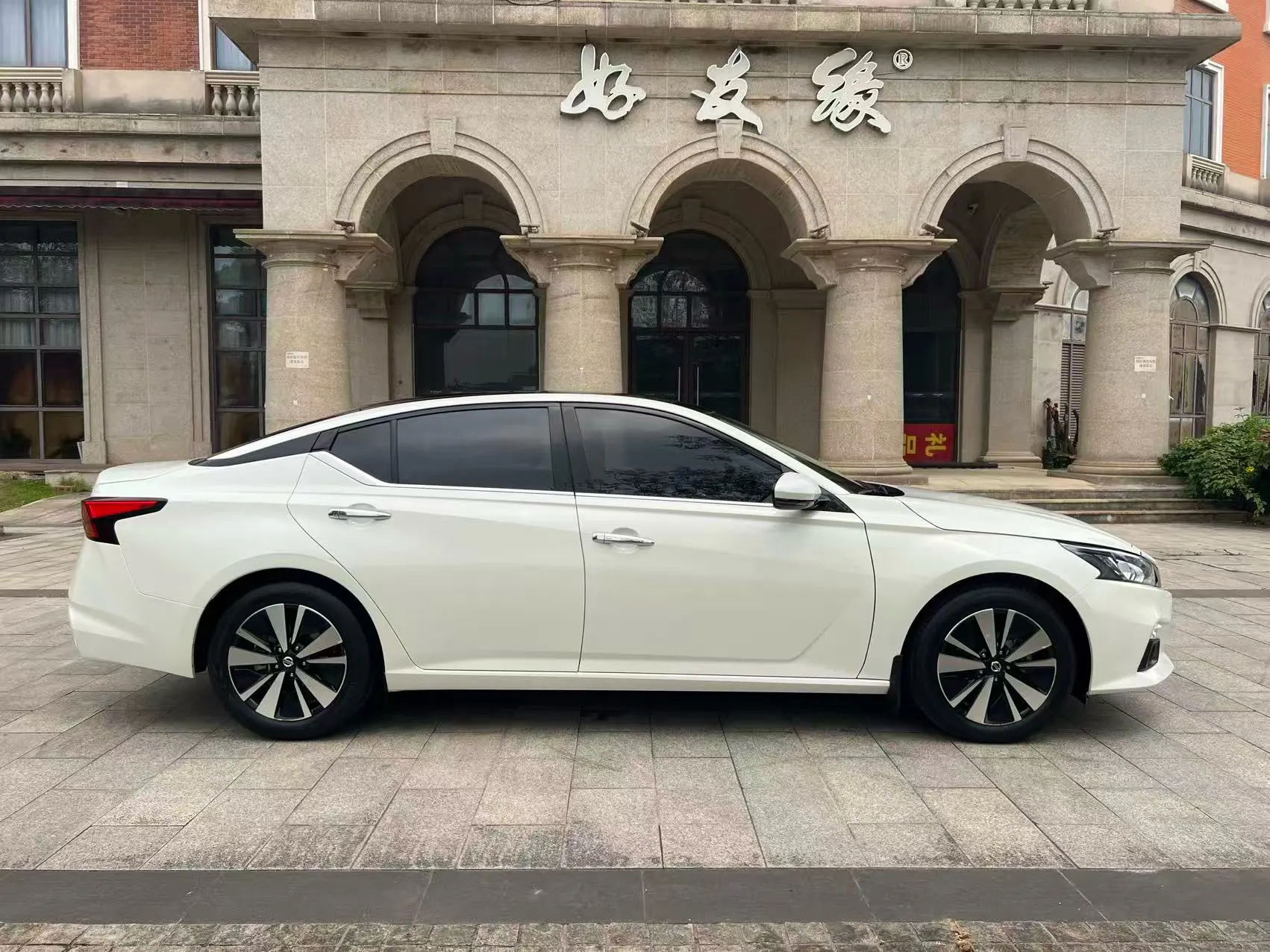 Nissan Teana, 2022 4