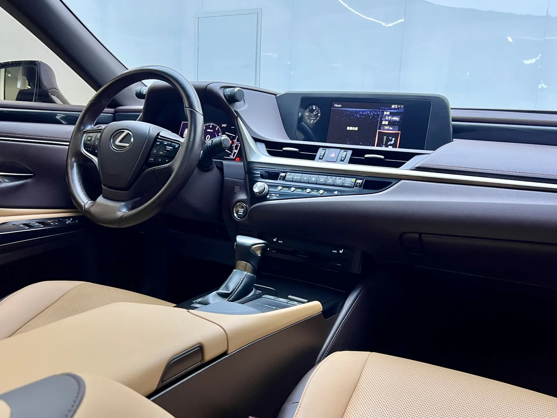 Lexus ES 200, 2021 20