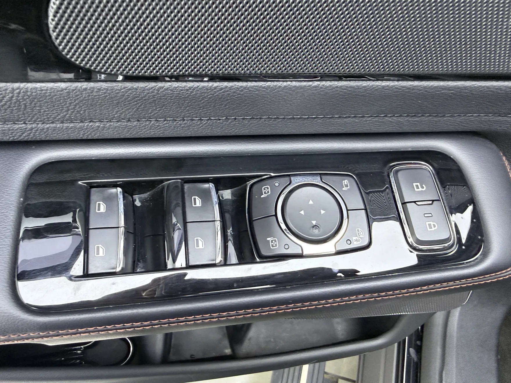 Lincoln Aviator, 2021 24