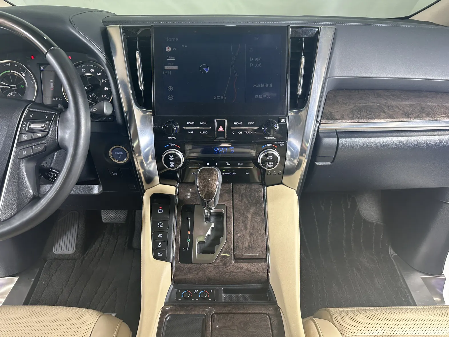 Toyota Alphard, 2023 18