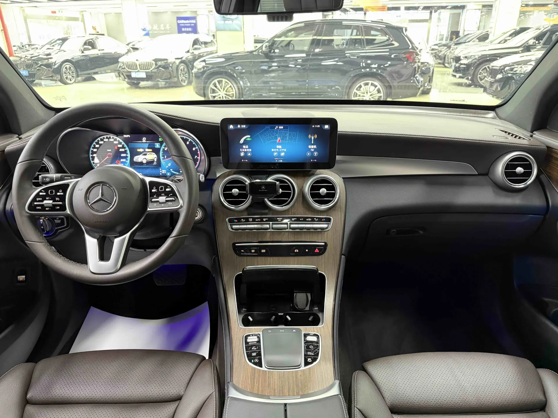 Mercedes-Benz GLC 300 L, 2021 9