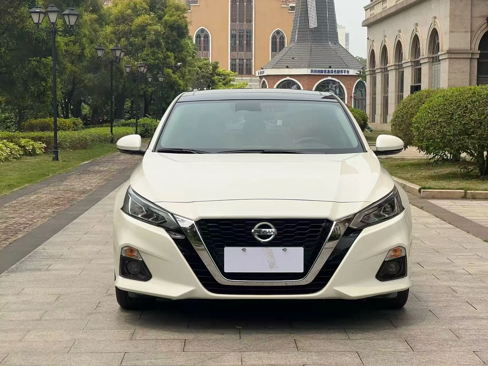 Nissan Teana, 2022 3