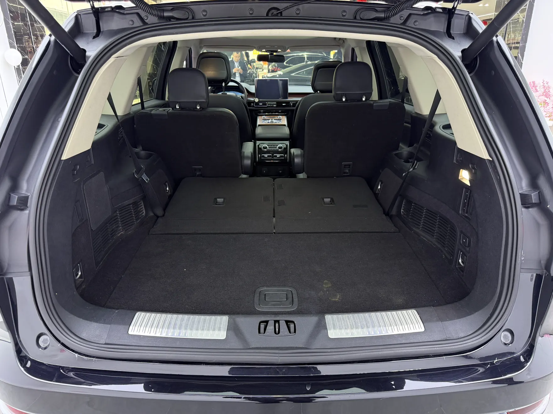 Lincoln Aviator, 2021 13