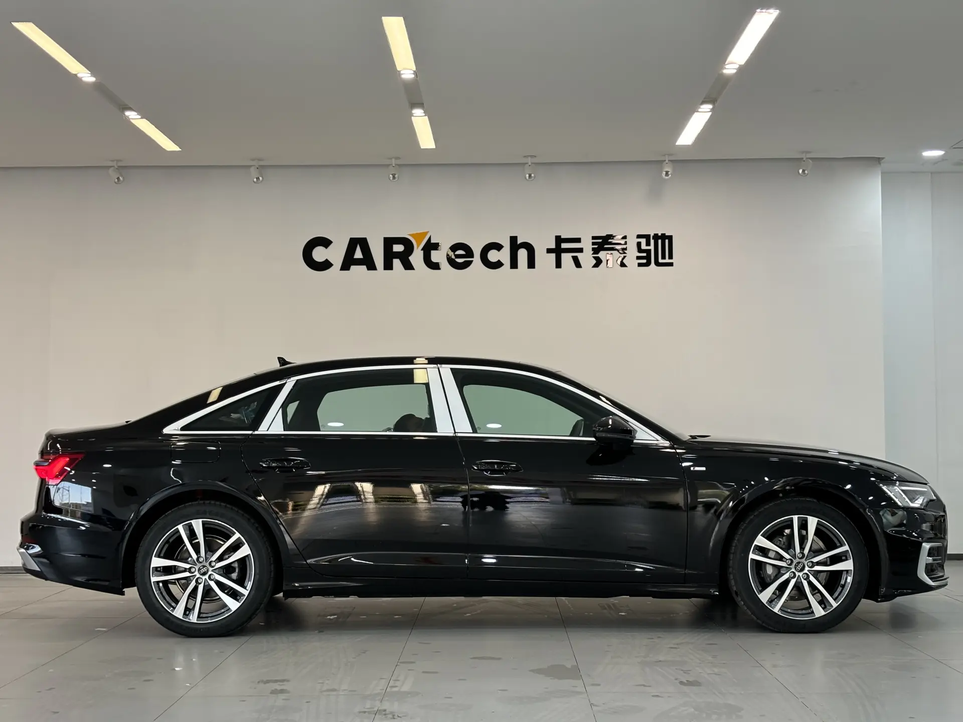 Audi A6L 40 TFSI, 2025 4