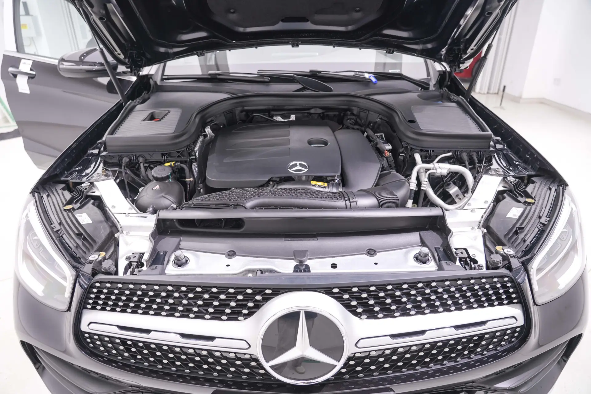 Mercedes-Benz GLC 260 L, 2022 12