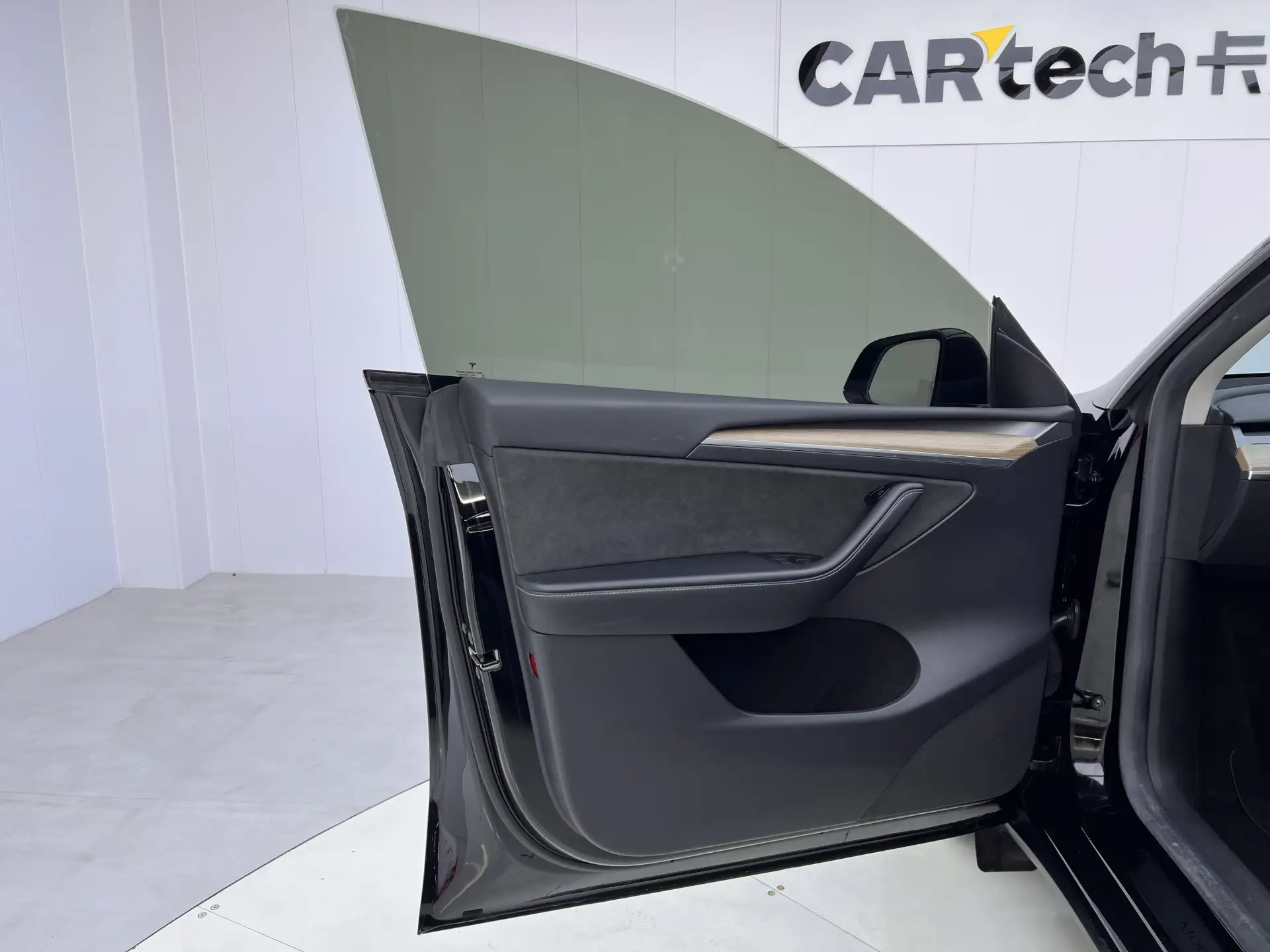 Tesla Model Y, 2022 17