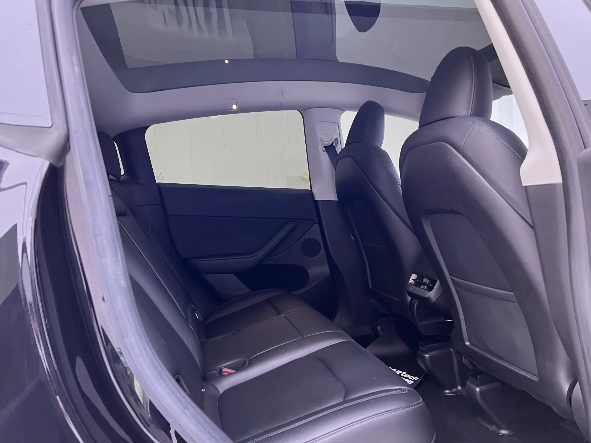 Tesla Model Y, 2022 23