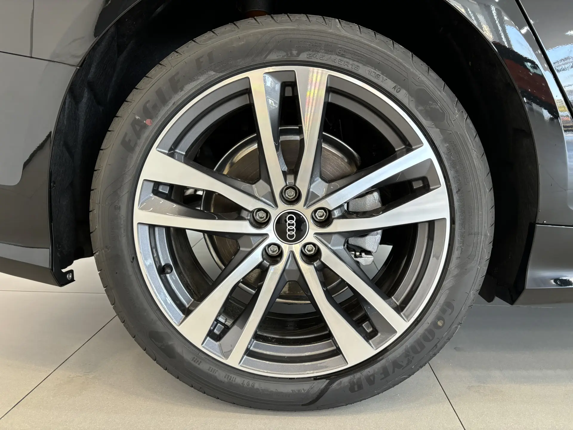 Audi A6L 40 TFSI, 2025 28