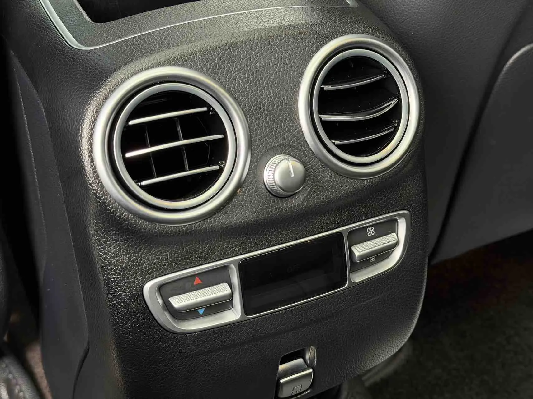 Mercedes-Benz GLC 300 L, 2021 14