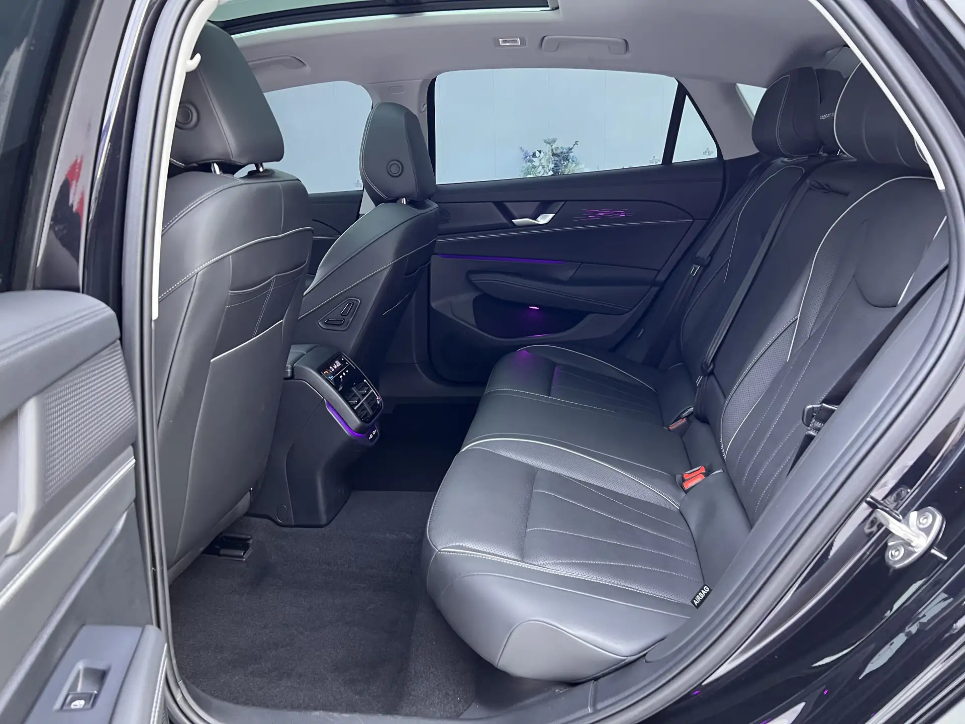 Volkswagen Passat, 2025 20