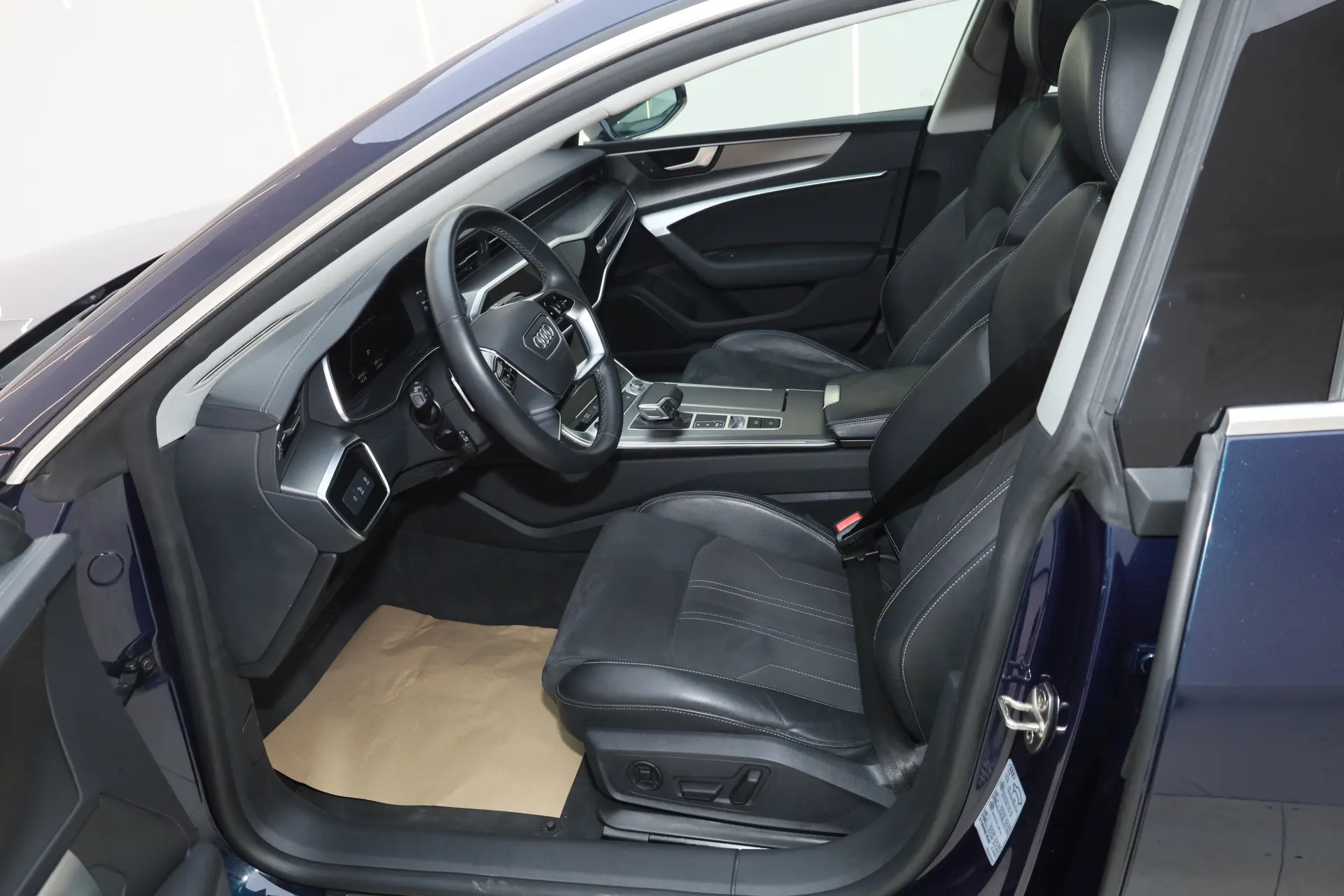 Audi A7L 45 TFSI, 2024 17