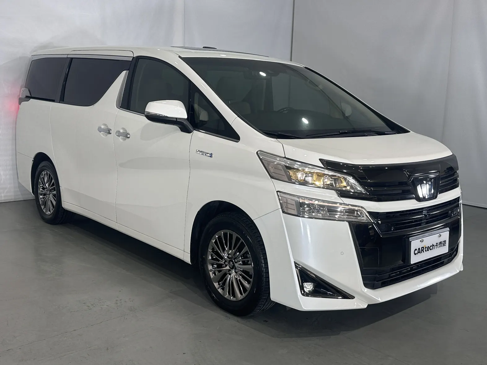 Toyota Alphard, 2023 2