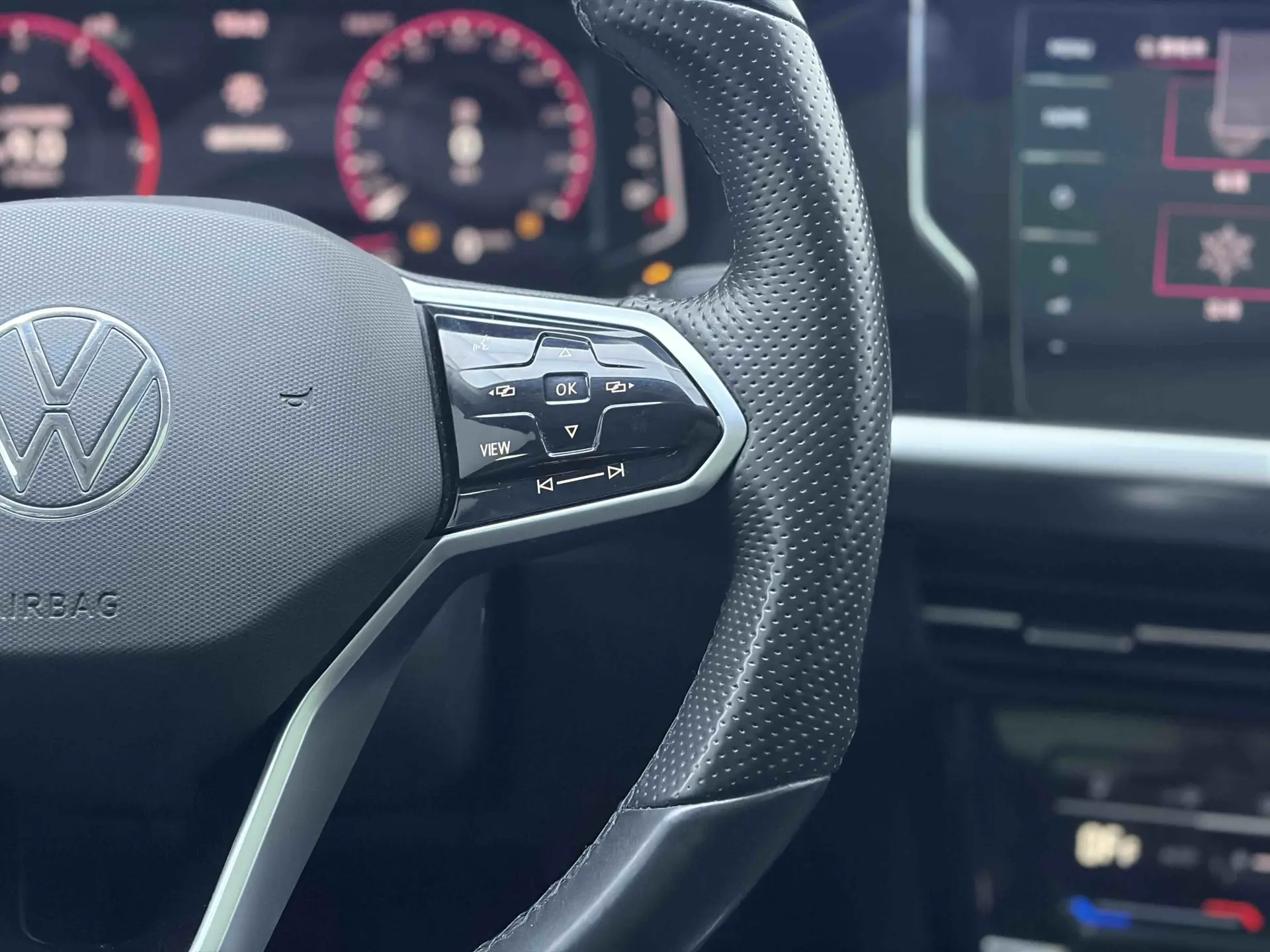 Volkswagen Passat, 2022 11