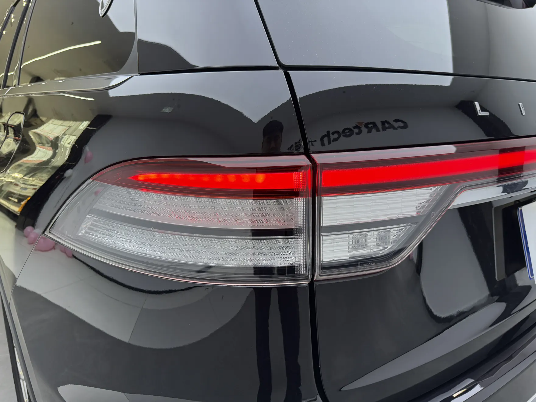 Lincoln Aviator, 2021 10