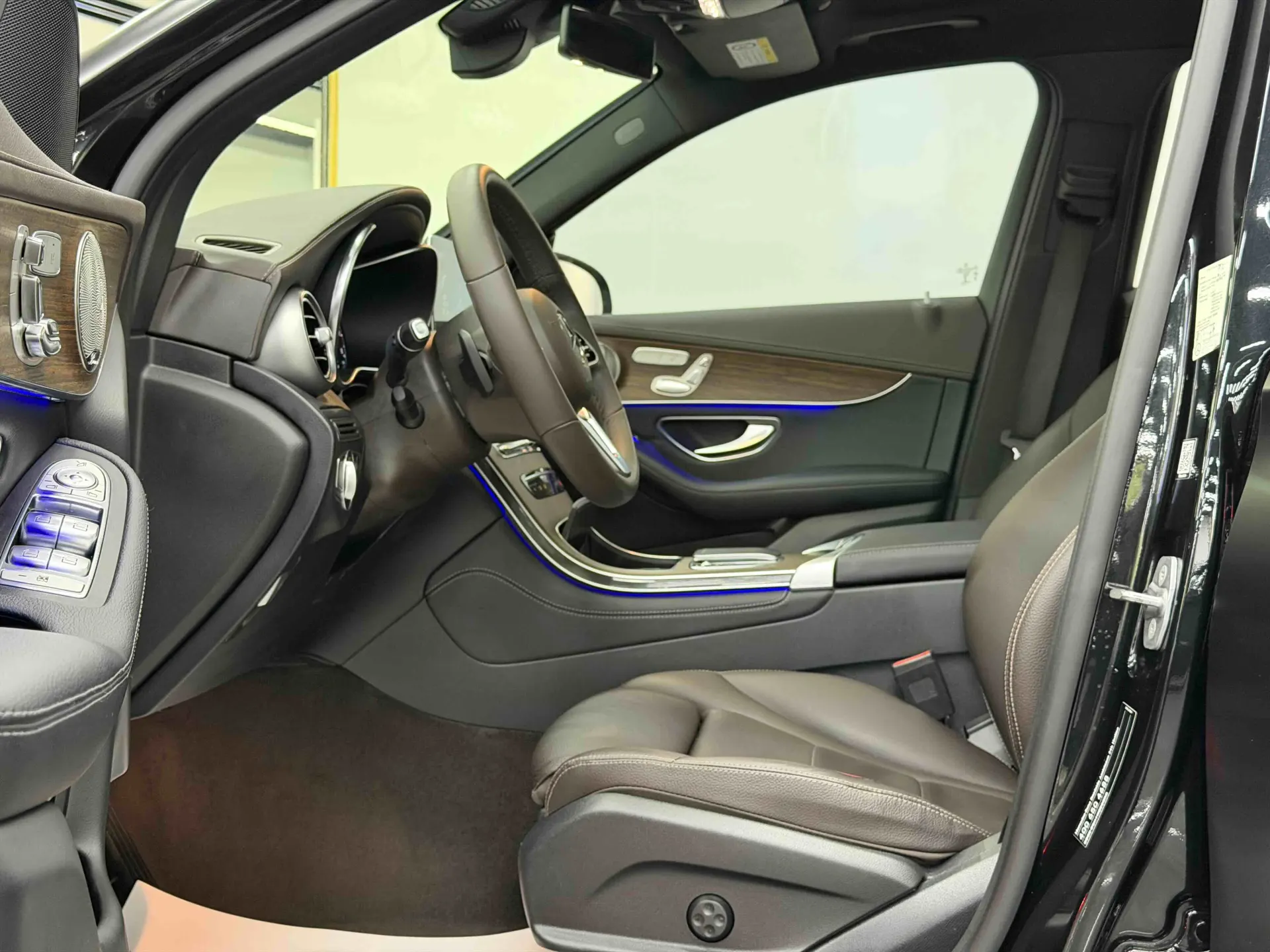 Mercedes-Benz GLC 300 L, 2021 13