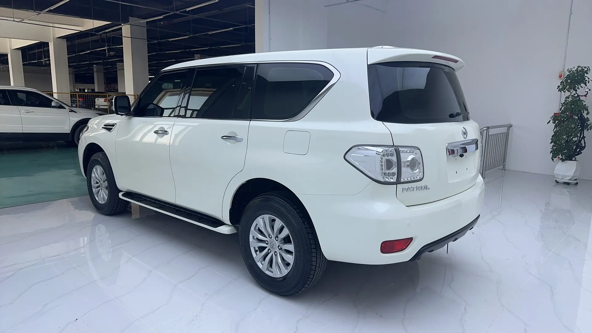 Nissan Patrol, 2019 12