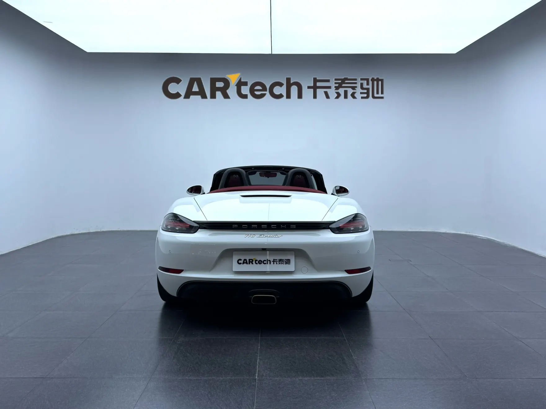 Porsche Boxster, 2023 10