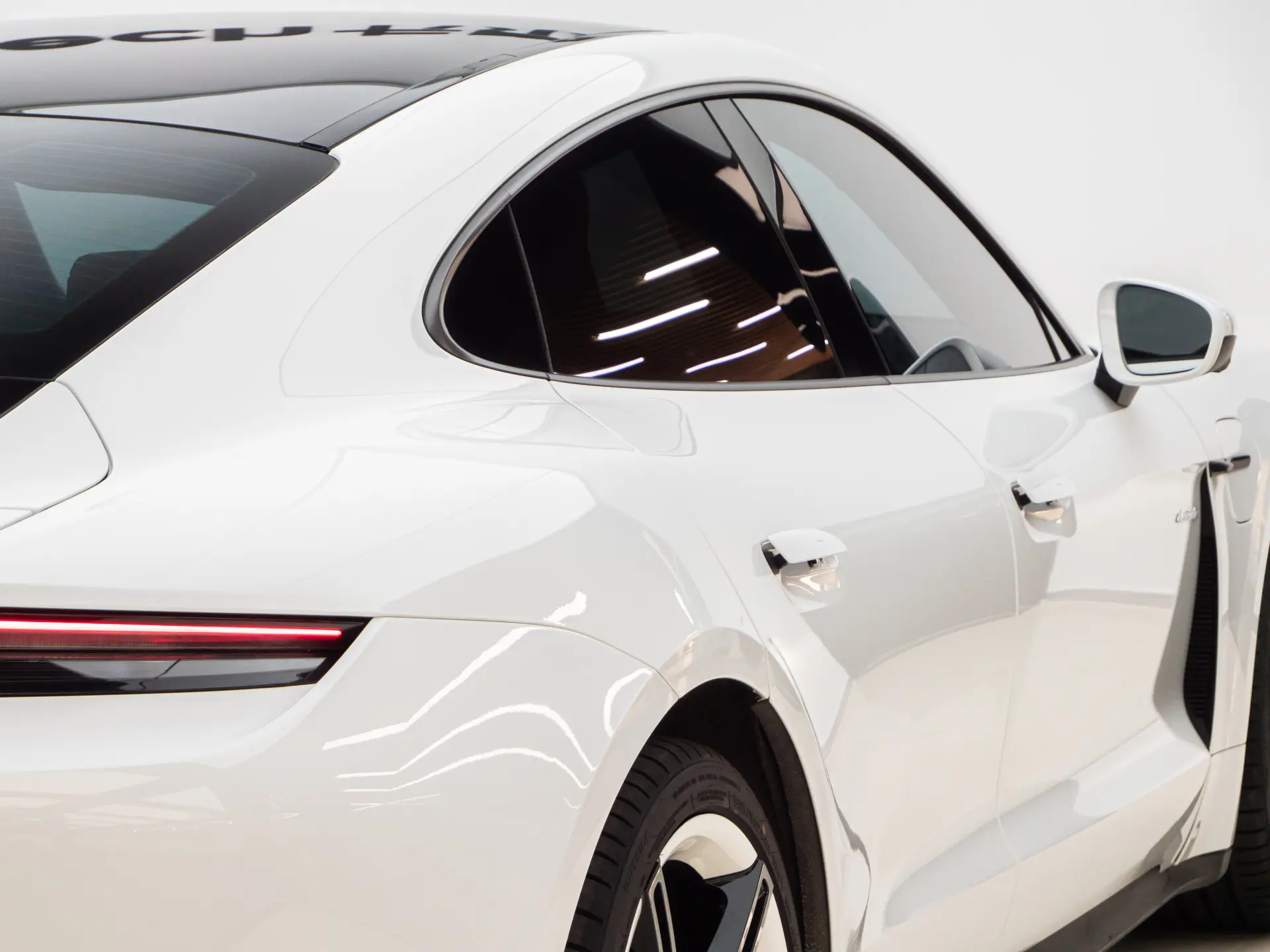 Porsche Taycan, 2024 9