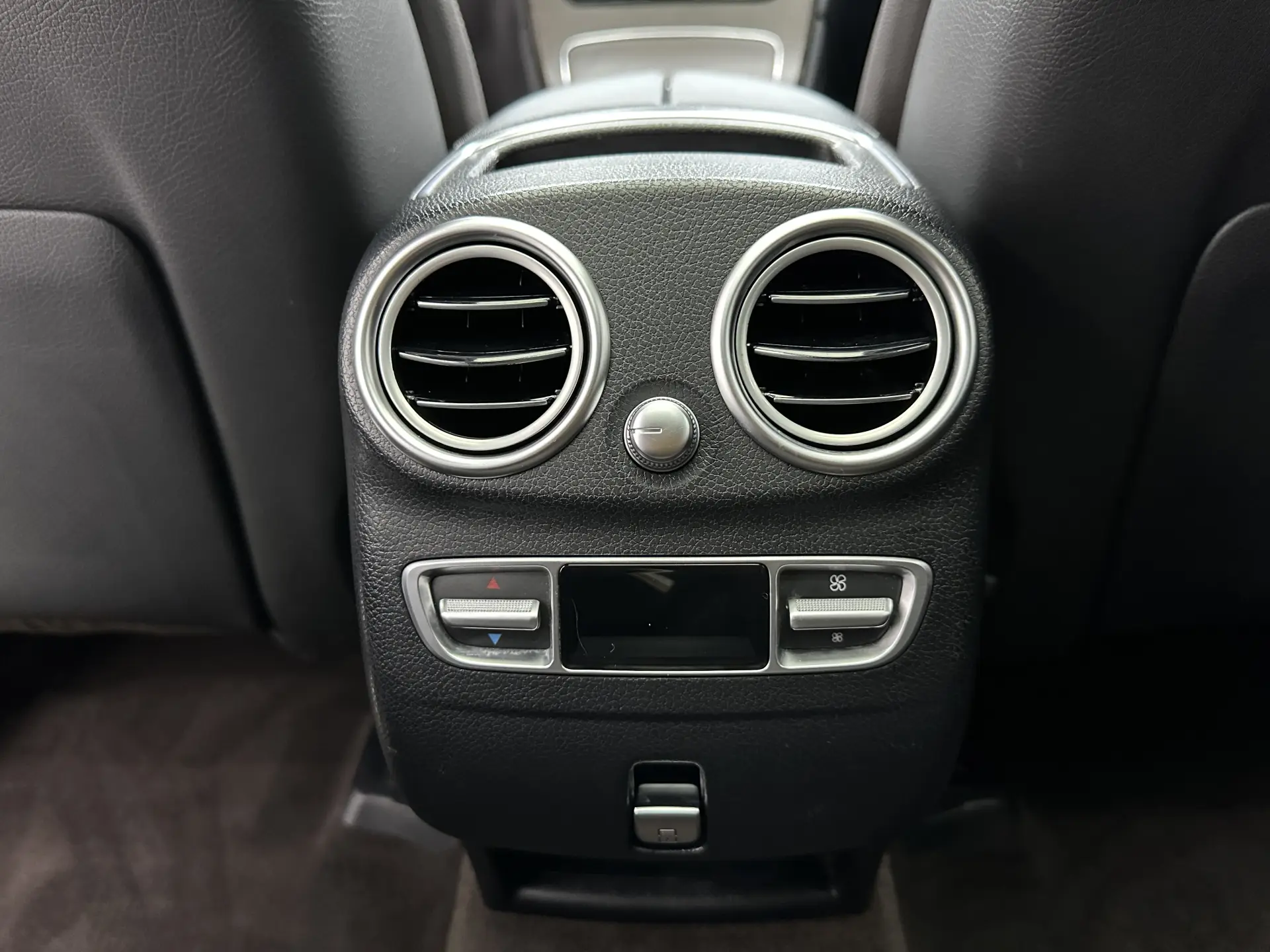 Mercedes-Benz GLC 300 L, 2022 19