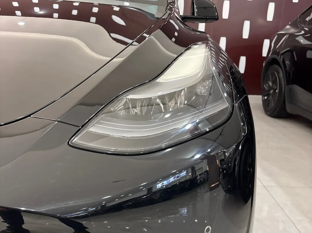 Tesla Model Y, 2023 10